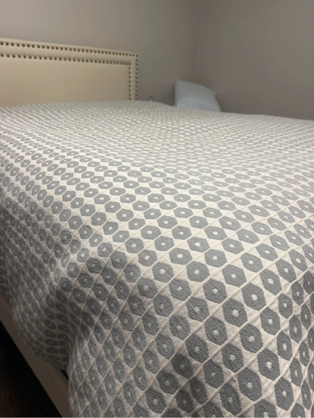 West Elm Honeycomb Woven Duvet Cover Full/Queen Cotton Linen Grey Sand.